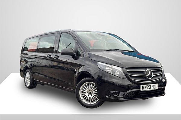 8 Seater vehicle image